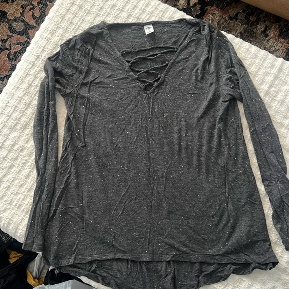 Long sleeve V-neck